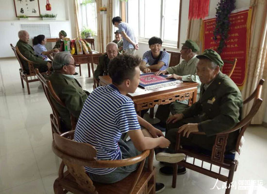 ���^�F���I(y��)���g(sh��)�W(xu��)Ժ�Ӱ��tɫС��ꠁ����Ӱ���һ����Ժ�����ϱ���