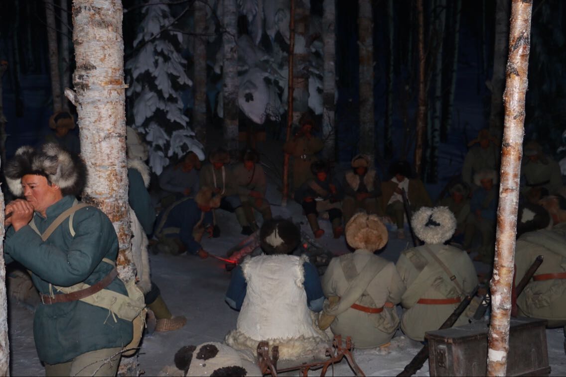 ���š�һ�ˡ��o���^�ȷ�ӳ��(li��n)��(zh��n)ʿ��η������Ӣ�¿������龰Ϟ��Ⱥ����ꑼӽ� �z��