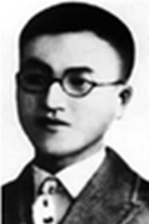 ͯ�L(zh��ng)�s��1907��1934��20���o(j��)�o(w��)�a(ch��n)�A��(j��)�Ļ����������������|�M(m��n)������ʡ��߅���r�������ݣ����Ց�(zh��n)��(zh��ng)�����I(l��ng)��(d��o)�����֠N�A����������(sh��)�A�����L(zh��ng)�s��������ʡͩ�ǿh�����(y��ng)�h���ˡ�1925����x���ձ��|���ۇ�(gu��)��W(xu��)�A(y��)�Ƶ�һ�ߵȌW(xu��)У����У���g�����Ї�(gu��)���a(ch��n)�h��1930��3���c��(chu��ng)���Ї�(gu��)��������(li��n)������ԓ�M���l(f��)����֮һ���������h����ָ�ɣ��Ⱥ��(d��n)���й�����ʡί��(sh��)ӛ�������ί��(sh��)ӛ�����B��ί��(sh��)ӛ��1931��11�����й��M(m��n)��ʡί�|�M(m��n)��ί��(sh��)ӛ��1934��3��21��������hʮ��ƺ�ďR���c������(zh��n)�Р�����