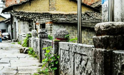 �e�ݹ��(zh��n)�����ƾõĚvʷ�����˹��e�ݳ������Ļ����N�������S���Ěvʷ���ľ��^���C�����eꖚvʷ���ľ��^�ľ��A����Ԕ��������CZYYW ���eꖿh�e�ݹ��(zh��n) Ͷ�� 