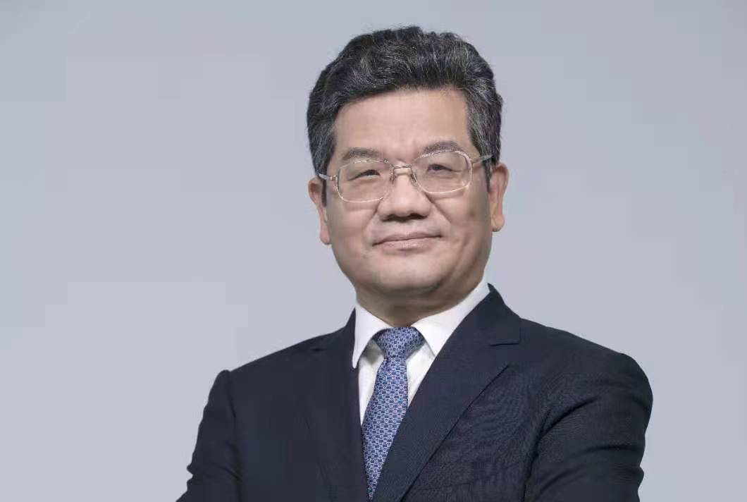 全國(guó)政協(xié)委員、中國(guó)稅務(wù)學(xué)會(huì)副會(huì)長(zhǎng) 張連起